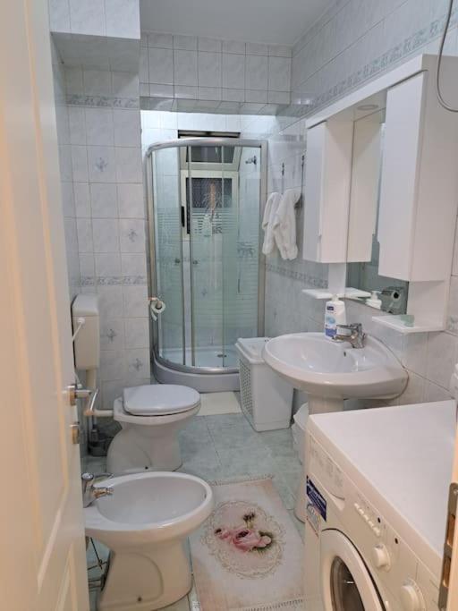 Quiet, Cozy, Luminous Apartment Тирана Екстериор снимка